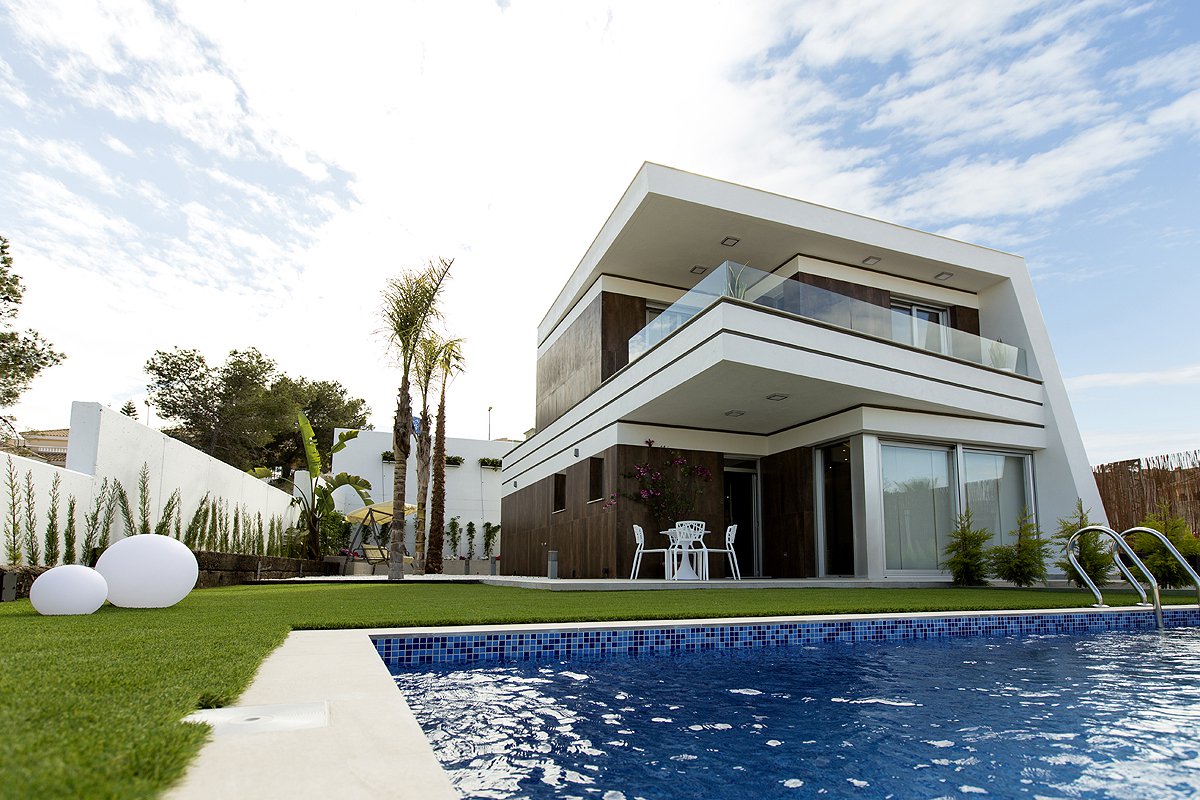 All inclusive show house in residence Augusta Villas 