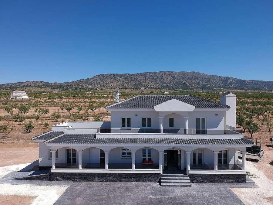 New villa in Pinoso