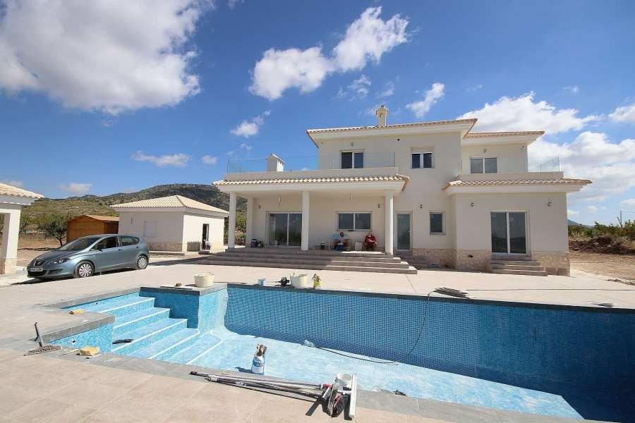 New villa in Pinoso
