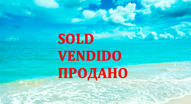 Casa adosada en urbanización Los Montesinos Herrada.