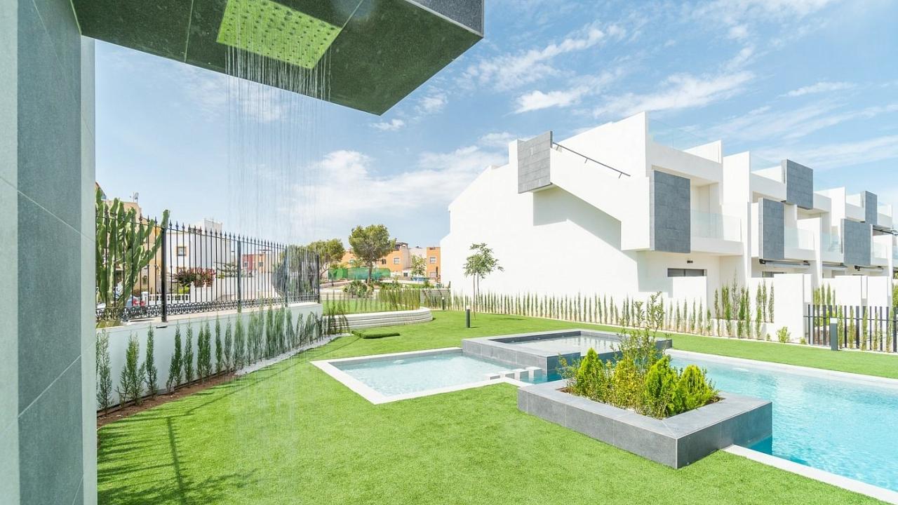 Nuevo bungalow en Torrevieja