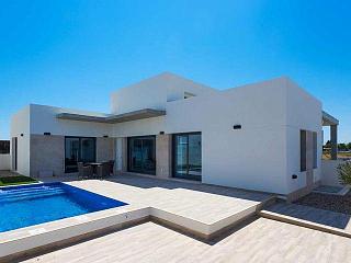 Nuevo villa en Daya Nueva