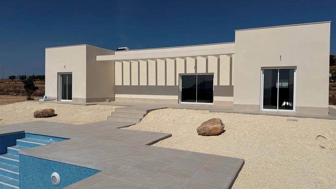 New villa in Pinoso
