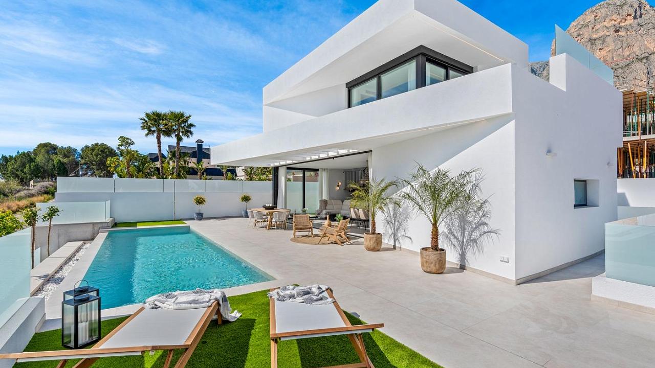 New villa in Polop