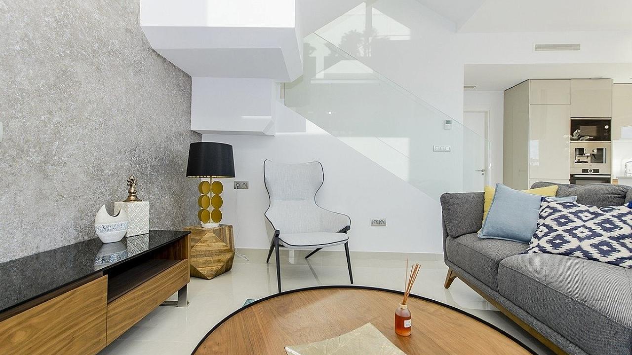 New villa in Los Montesinos