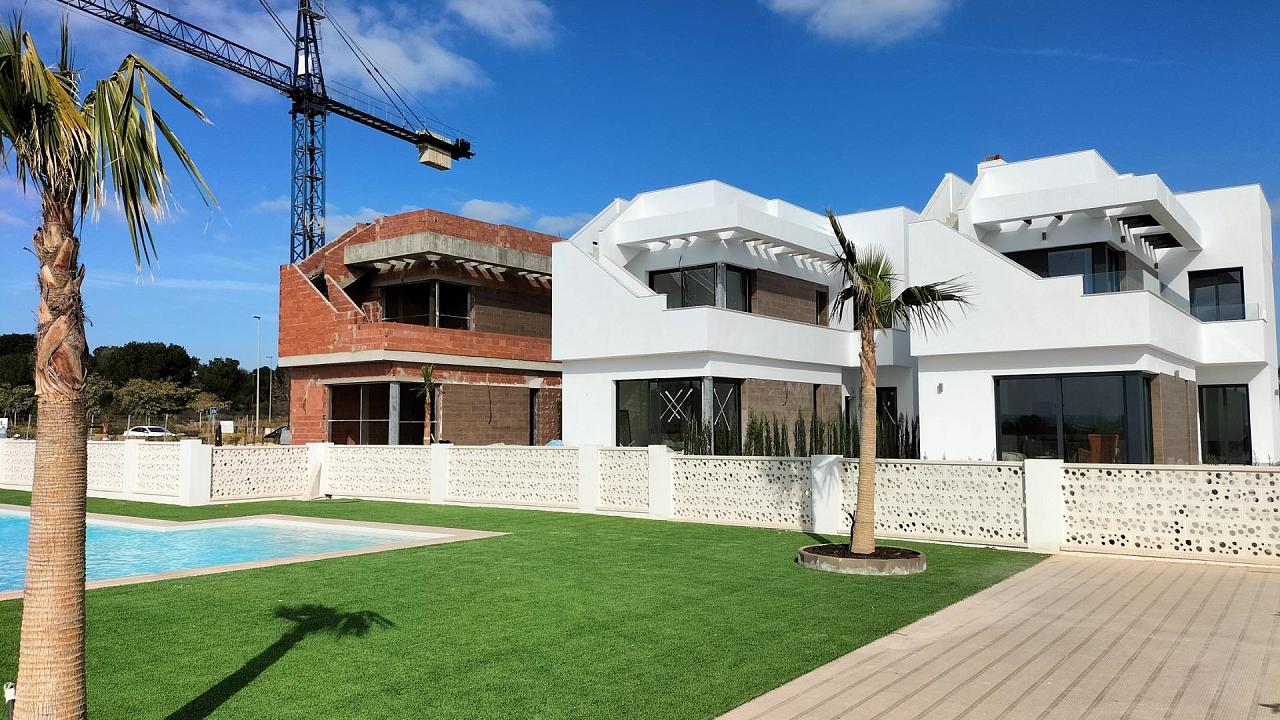 New villa in Pilar de La Horadada