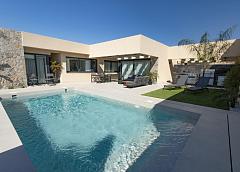 New villa in Baños y Mendigo