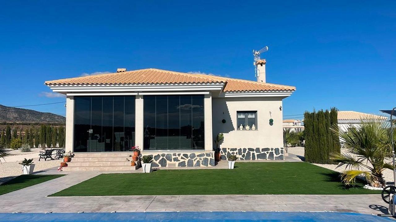 New villa in Pinoso