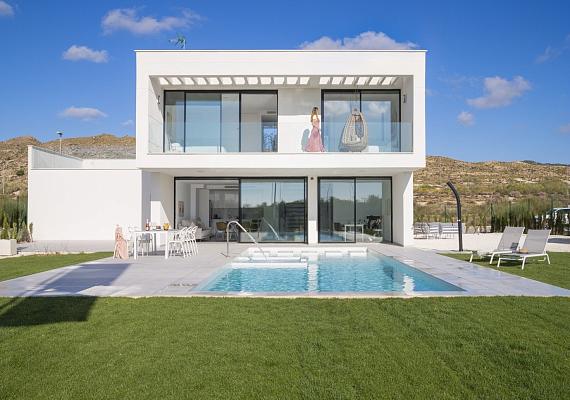 Nuevo villa en Baños y Mendigo