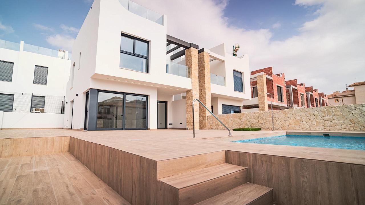 Nuevo villa en Orihuela Costa