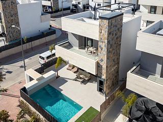 Nuevo villa en Los Alcazares