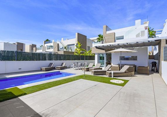 Modern villa with beautiful outdoor spaces and private heated pool