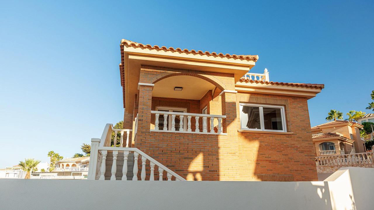 Nuevo villa en Rojales