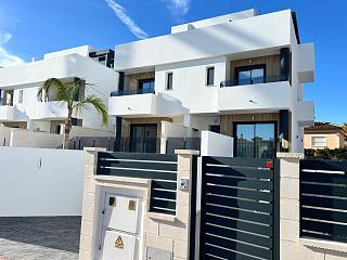 Nuevo villa en Benferri