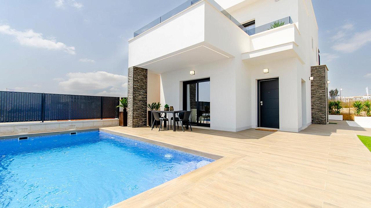 Nuevo villa en Orihuela