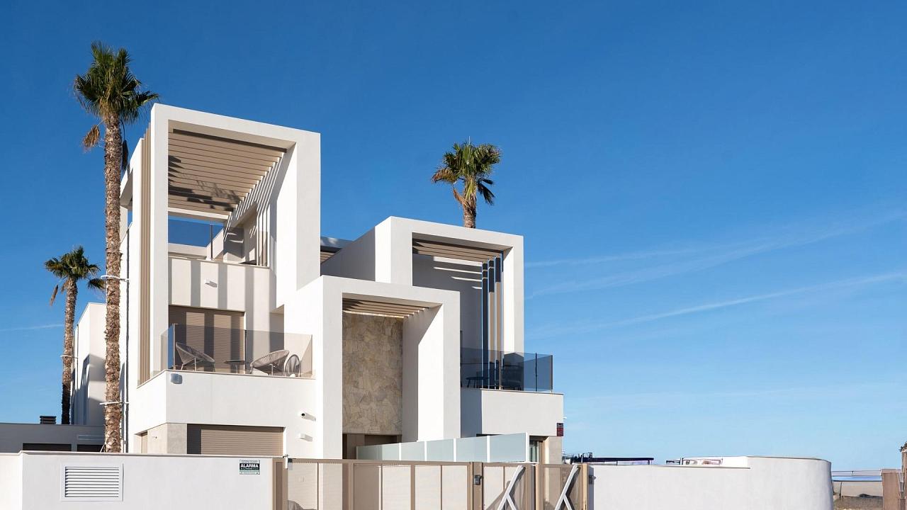 New chalet in Los Alcazares