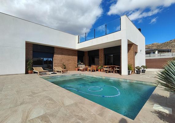 New villa in Pinoso