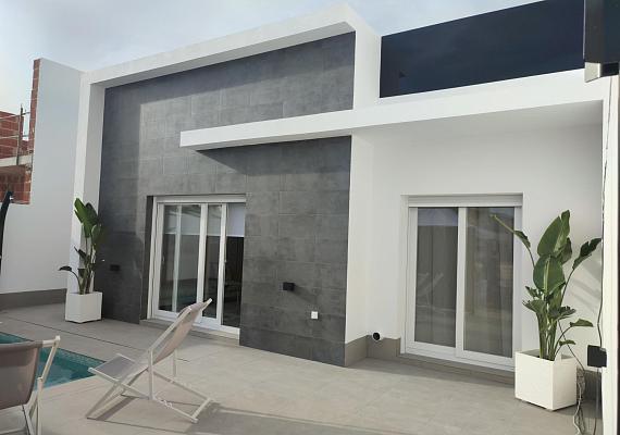 Nuevo villa en Torre Pacheco