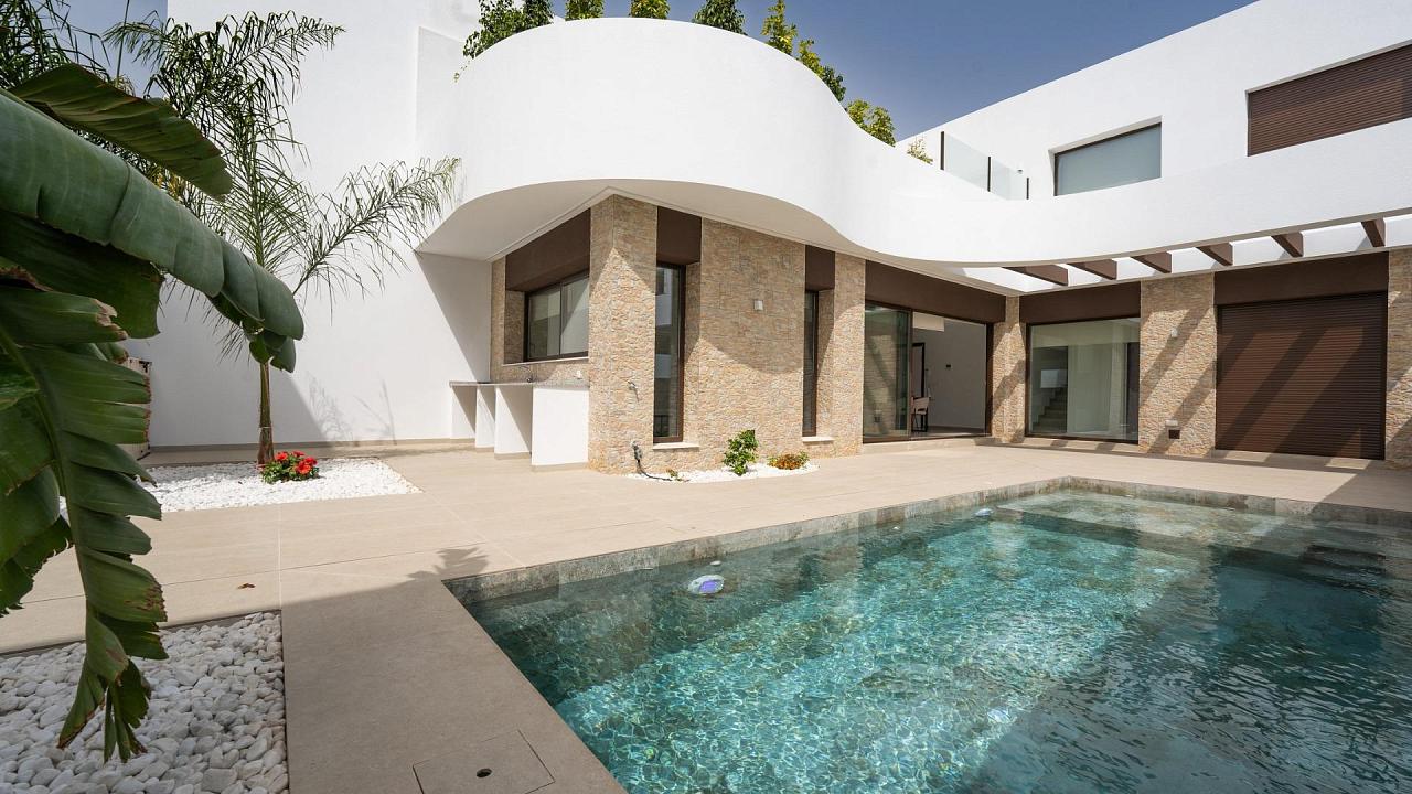 Nuevo villa en Almoradi