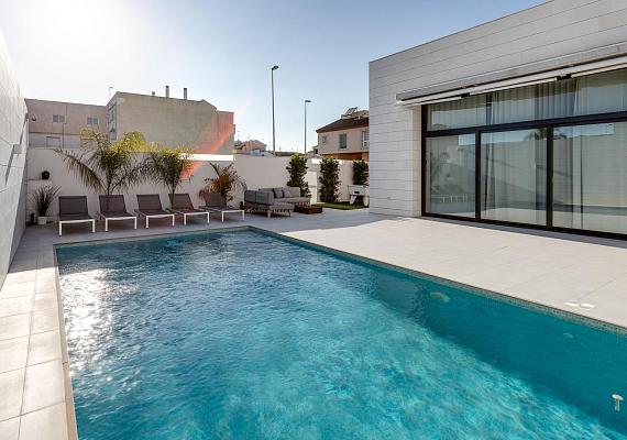 New villa in Pilar de La Horadada