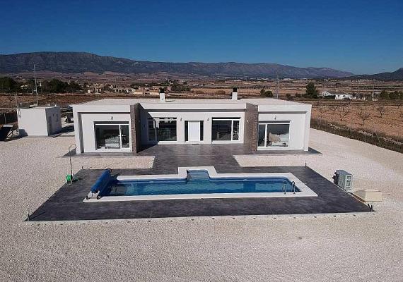 Nuevo villa en Pinoso