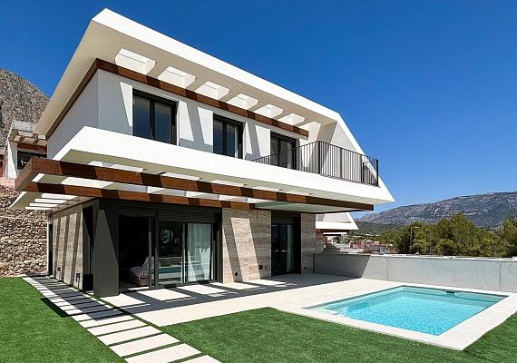 New villa in Polop