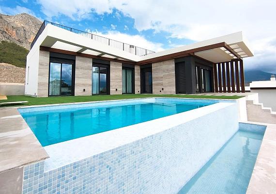 Nuevo villa en Polop