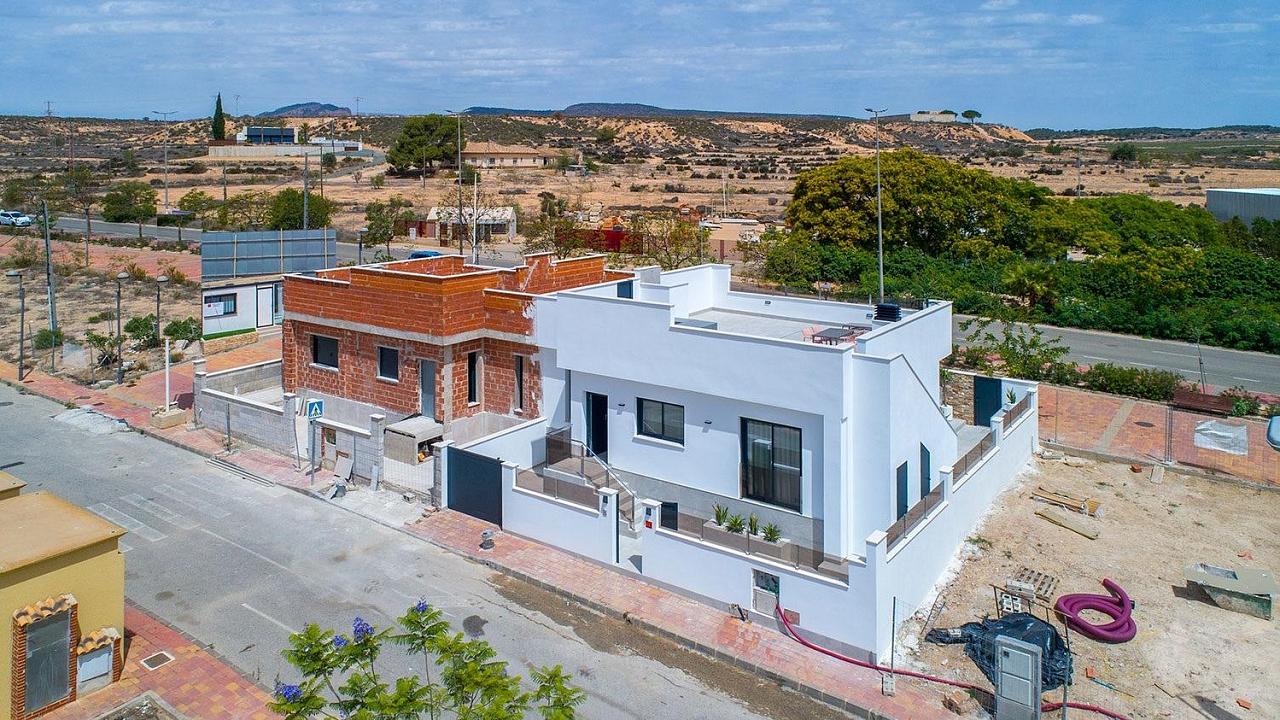 Nuevo villa en Sucina