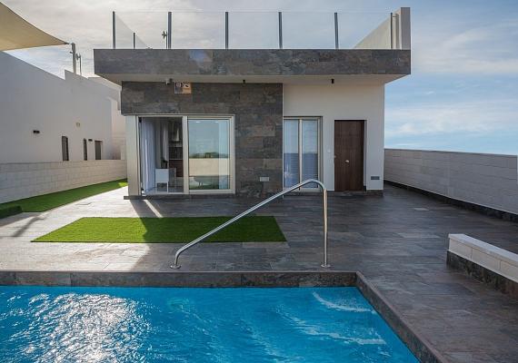 New villa in Orihuela Costa