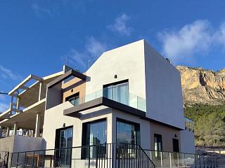 New villa in Polop