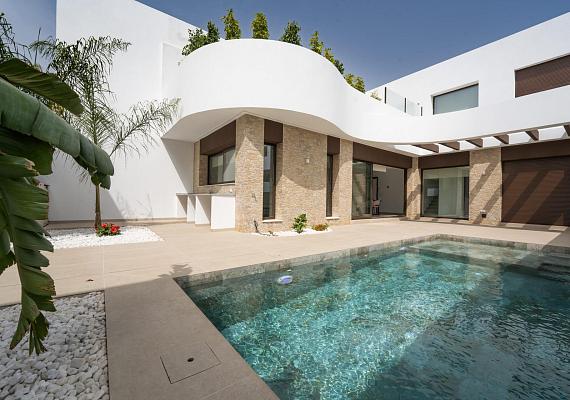 New villa in Almoradi