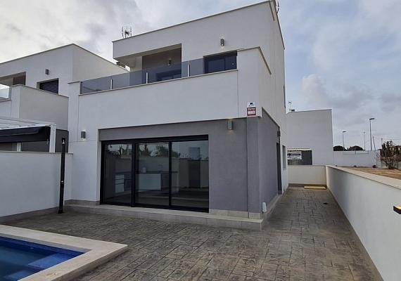 Nuevo villa en Orihuela Costa