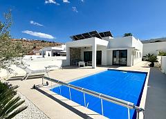 New villa in Benijofar