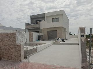 New villa in Daya Nueva