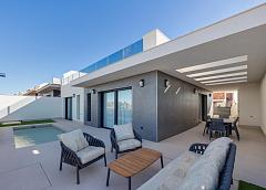 Nuevo villa en Torrevieja