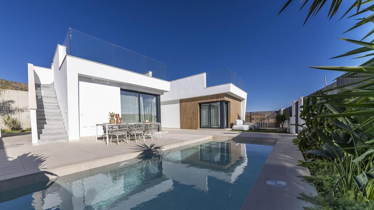 Nuevo villa en Baños y Mendigo