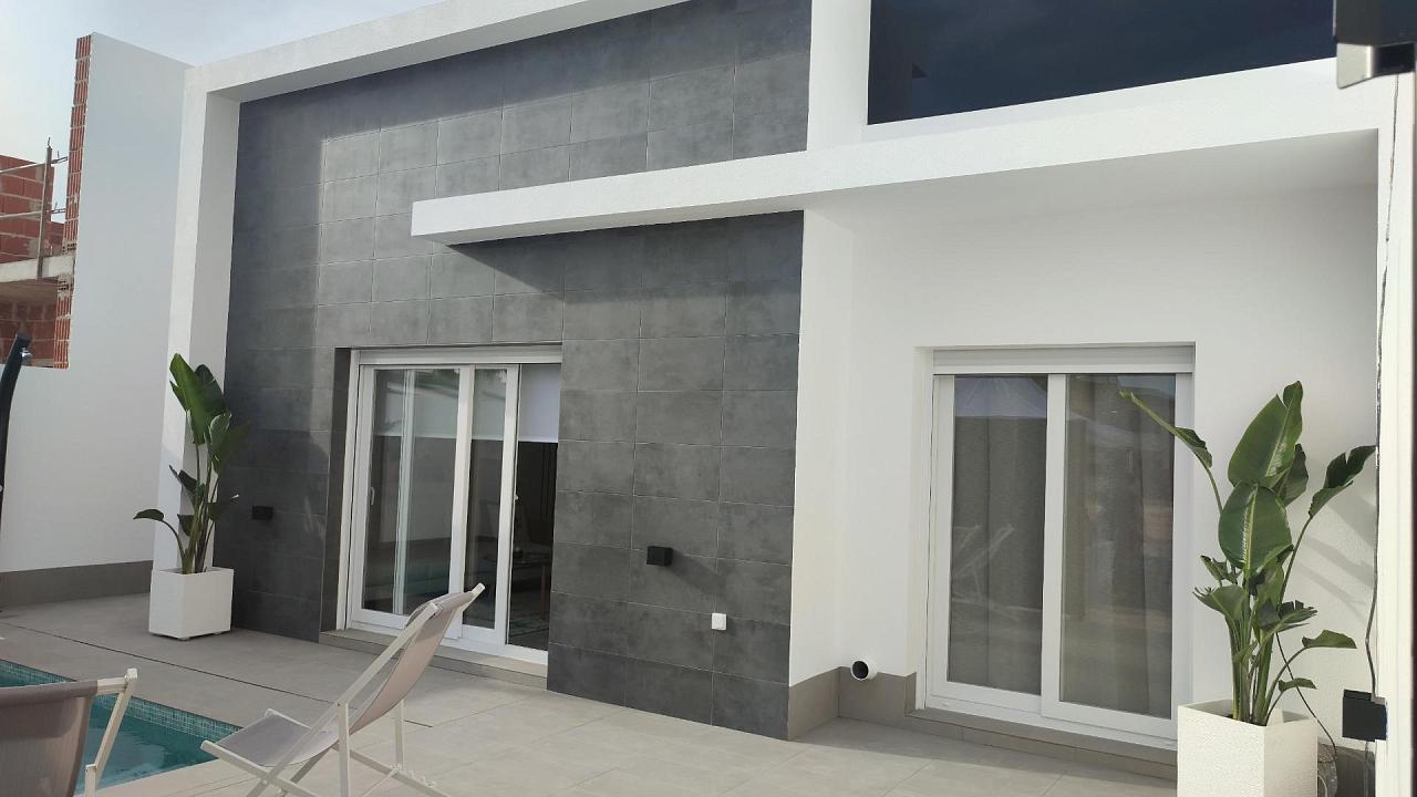 Nuevo villa en Torre Pacheco